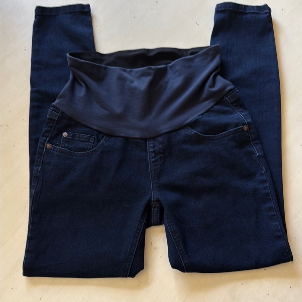 *MOTHERHOOD MATERNITY BOUNCEBACK COLLECTION STRAIGHT LEG JEANS (sz - small)